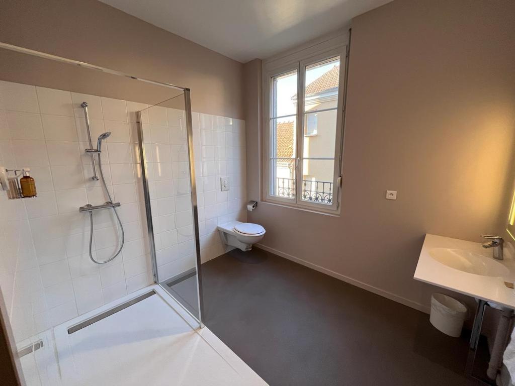 Hotel Du Pot D'Etain Châlons-en-Champagne Exteriör bild