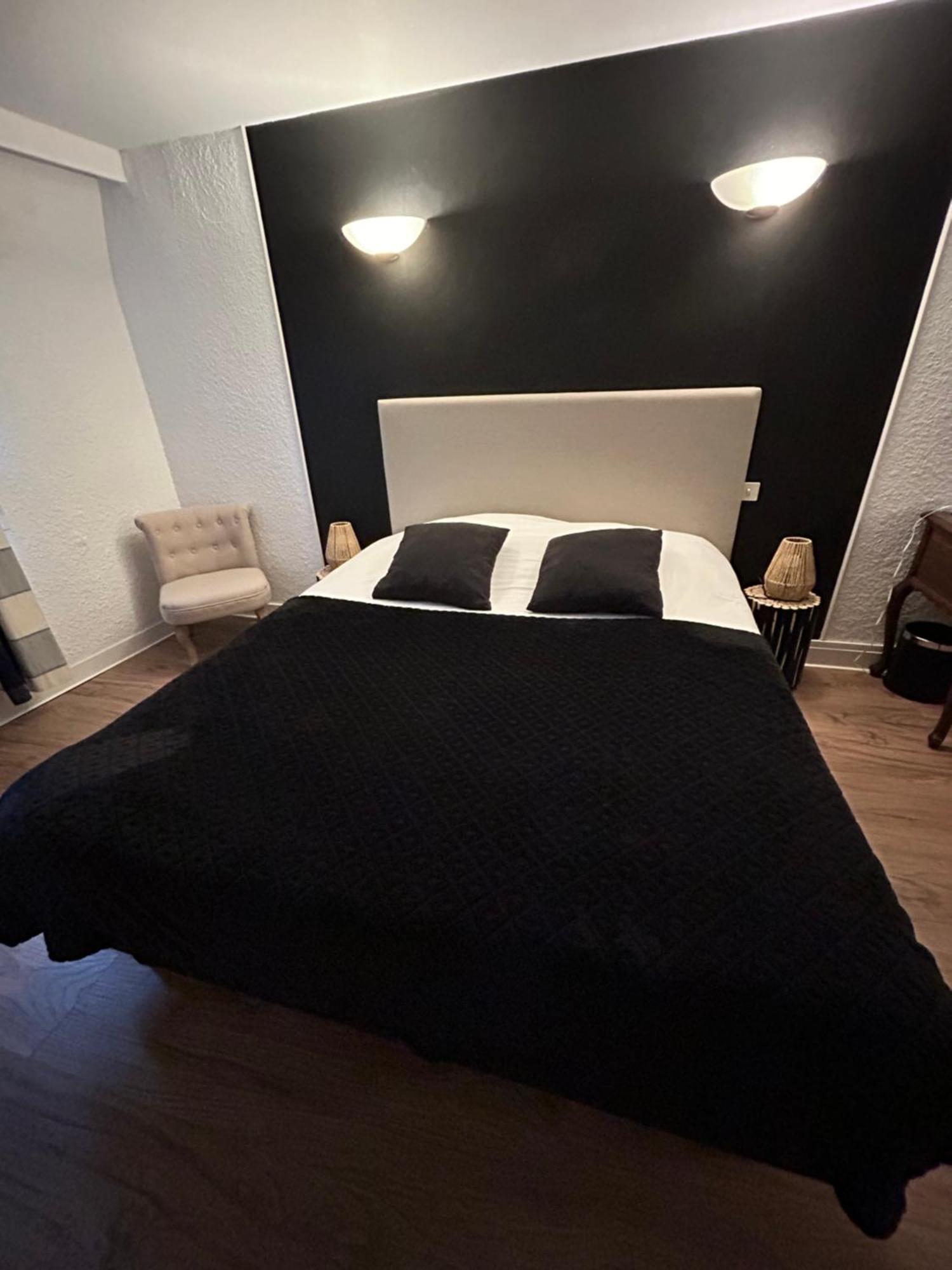 Hotel Du Pot D'Etain Châlons-en-Champagne Exteriör bild